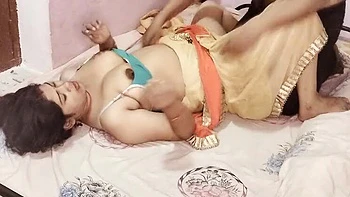 Newly Married Hindi Couple Romance Kissing and Hardcore Sex Fuck