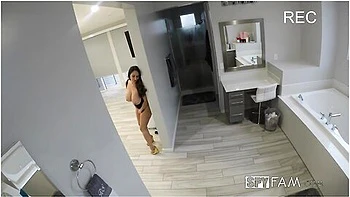 Ava Addams Begs For Stepsons Cock On Valentines Day