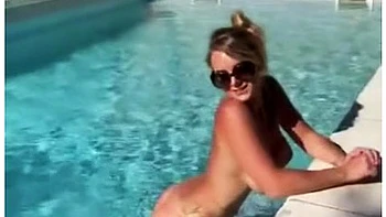 Tiffany Leiddi - I Tease Him