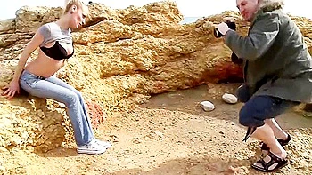 Erotic Angell Summers At Blonde Action