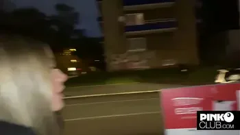 Martina Smeraldi si fa scopare nel camerino dal cazzone nero di Freddy Gong