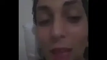 سكس عربي مصري لتكمل الفديو الرابط في الوصف