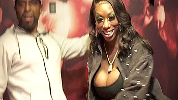 Mystique Tits In Public Las Vegas The Male Rose 18 Min