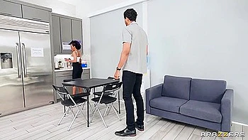 Alluring Ebony Cougar Temptress Memorable Adult Video