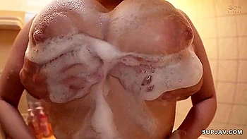 I Really Wanted To Lose My Virginity During Summer Vacation, So I Had My First Experience With My Chlldhood Friend