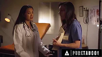 Fantastic Sinn Sage And Vicki Chase - Reality Dirt