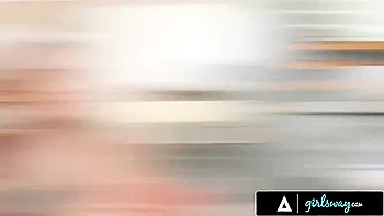 Sexy Freya Parker - Bubble Butt Movie