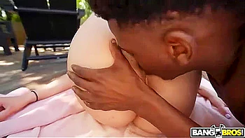 The Zodiac Women Beauty : Leo / Jessie Rogers Vs Bbc