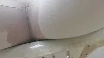 Nicoletta bathes all her yogapants in a public park do you want to see?