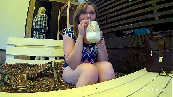 Flashing in the cafe