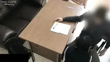 PROFESOR de Matemáticas se COGE a su ALUMNA en su OFICINA, Ella le Pide Ayuda, le Ofrece el Culo para Obtener Mejores CALIFICACIONES y le CHUPA la VERGA para Convencerlo !! Estudiantes Mexicanas! / Math Teacher Fucking Latina !