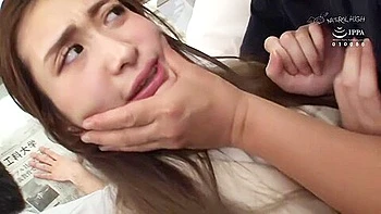 586] The Pervert Who Insists Upon Shoving In His French Kiss Scene 3