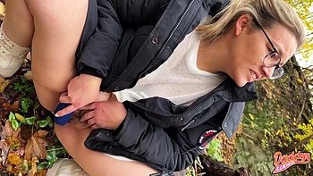 Extremely Horny Milf Pussy Squirts Outdoors