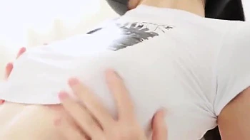 Amber - Asia Girls Portrait Collection