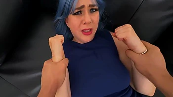 Paola Stone In Madrastra Termina Humillada Y Penetrada Con La Boca Llena De Semen