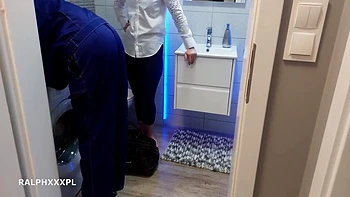 Housewife Stuck In Washing Machine And Plumber Fucked Her