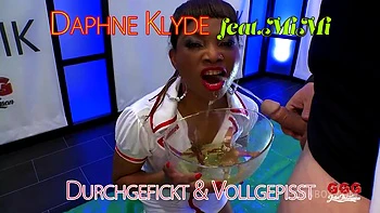 Ggg John Thompson - Xh_29420_Daphne Klyde Durchgefickt & Vollgepisst