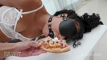 P-Sluts Vol.53 starring Sexy slut Vitoria Beatriz dominating