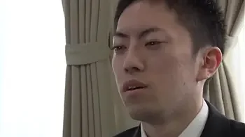 誰かに見られて犯される。　ゆいの奥底で眠っていた快楽を貪る変態女としての扉を開いてしまうのであった…。