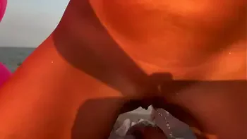 My public fucking on the beach, he came in my pussy and I pee on him