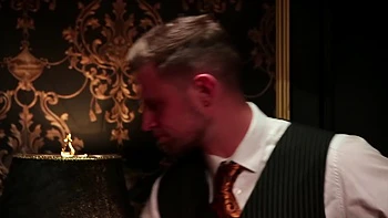 Amy consciously slips... - Jacquie et Michel TV