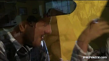 Sarah Twain Shows off Her Gaping Asshole after a MMF Threeway with DP - Private Porn Sex Videos