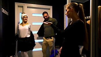 Miriam More and May Thai love office orgy - Jacquie et Michel TV