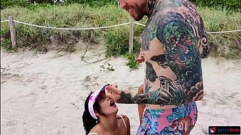 Magical Threesome W Busty Baddie Jc Wilds & Little Latina Sofie Reyez