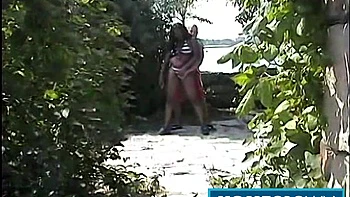 Pounding Hard At The Beach! - Sweetie & Maxxx Loadz