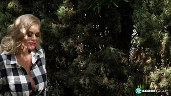 Casca Akashova: Cummin' in the Country - Casca Akashova - Scoreland