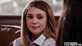 Jane Wilde And Gabbie Carter In Large-breasted Cheerleader Have Intercourse Lesbian Classmate