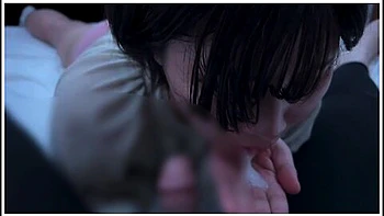 Girl With Short Hair Ejaculates A Lot In Her Mouth