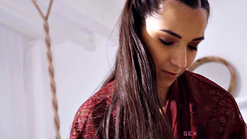 Italian masseuse bangs huge cock