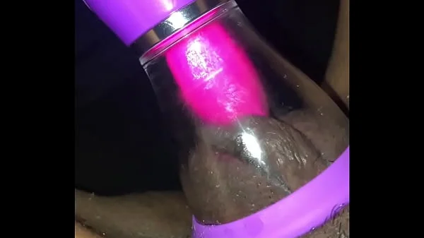 Watch my pussy get sucked and lucked. Gets huge!!