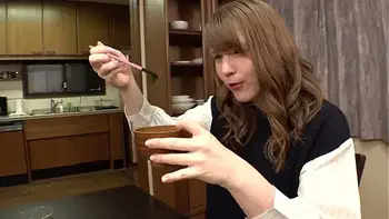 アメリカ人留学娘と日本人妻の汗ダク密着レズセックス　全身をヤラしく舐め合い、トロける程熱く絡み合うゆかりとジューン　美川由加里／ジューン・ラブジョイ