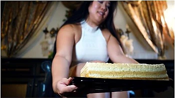 Dominatrix Mara - Miss Mara Sing Happy Birthday To You With Her Feet