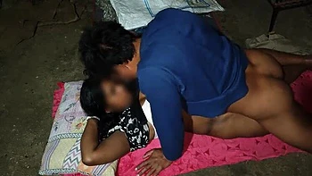 Indian Mallu Aunty Fucked Doggystyle After Getting Off The Plane - Hot Tamil Sex with Big Ass