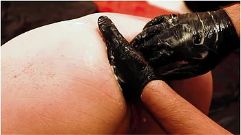 Female Anal Stretching And Fisting Training With Marcus Pollack