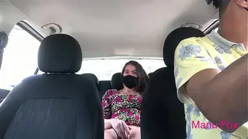 Provoquei o motorista do uber até ele me fazer gozar