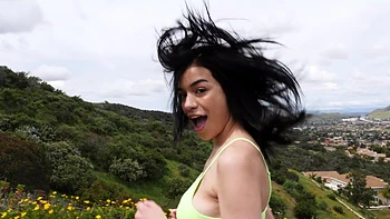 Outdoor sex with stunning latina Savannah Sixx