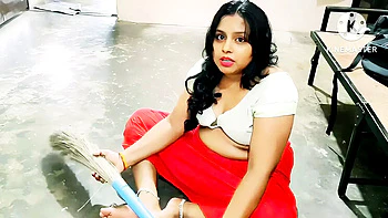 Desi Maid Fucked Hard by Horny Owner Home Alone - Big Ass Indian Aunty Doggy Style & Cumshot