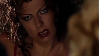 Renata Rey In 2 Blonde Sluts Enjoy A Big Cock