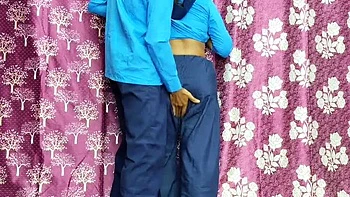 Indian Virgin Schoolgirl First Time Sex with Boyfriend - Desi Teen Puja Anal Doggy Style