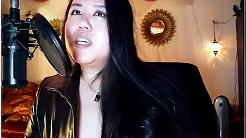 Dominatrix Mara Whipsers Asmr Phrases You Want To Hear
