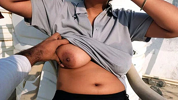 Hot Indian Village Girl Ragini Dirty Talk & Hairy Teen Sex - Hindi Homemade MMS