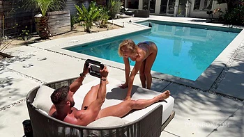 Behind The Scene With Sexy Lovely Lo