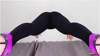 My Workout - Doing Squats In Leggings And Naked Facesitting Pov Era