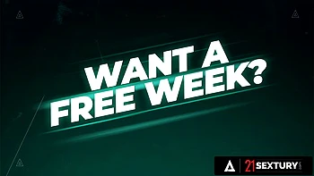 21 SEXTURY - Horny Hotties Cherry Kiss Sarah Cute Eating Pussy Under Scorching Sun