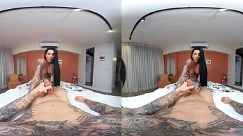 PURITYVR Seductive bombshell with Polly Persch