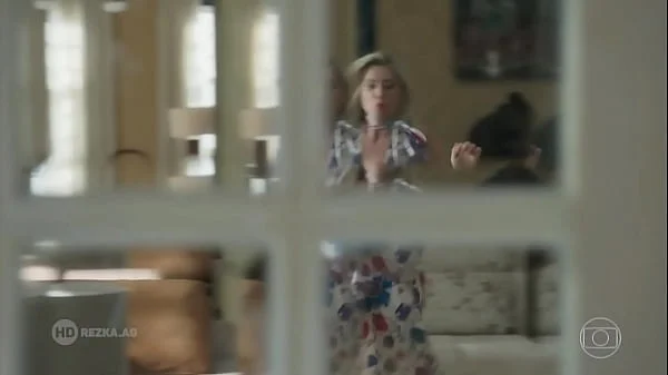 Bitchy first lady of the city was left naked in an abandoned house after all her clothes were stolen. ENF. Eyewitnesses were filmed to further blackmail and humiliation her and destroy her reputation.